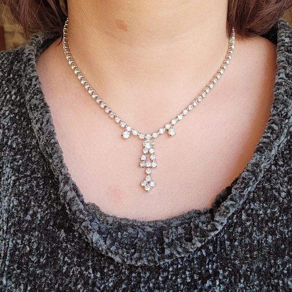 Vintage Classic Rhinestone Art Deco Style Necklace - Picture 4 of 7